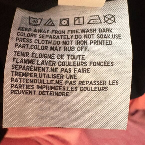 Uniqlo Billie Eilish Takashi Murakami Black Mens Graphic T-Shirt Tee Size Medium - Picture 11 of 12